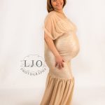 REgal exciting hair-raising heart-stirring heart-stopping impressive magnificent moving overwhelming spine-tingling stunning amazing pregnancy maternity photos